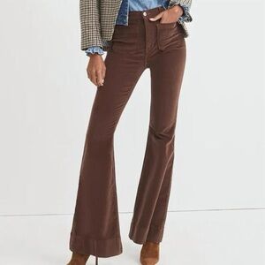 VERONICA BEARD Sheridan bell bottom corduroy pants in chicory 26